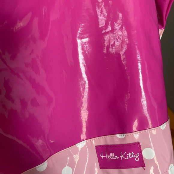 Very cute Hello kitty raincoat - Picture 11 of 12